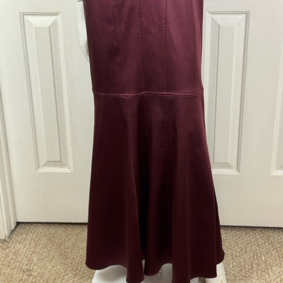 David Meister Purple Sleeveless Square Neck Gown. C38 - Picture 3 of 16